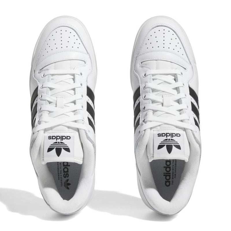 Sneakers - Adidas Skateboarding - Forum 84 Low Adv // Cloud White/Core Black/Cloud White - Stoemp