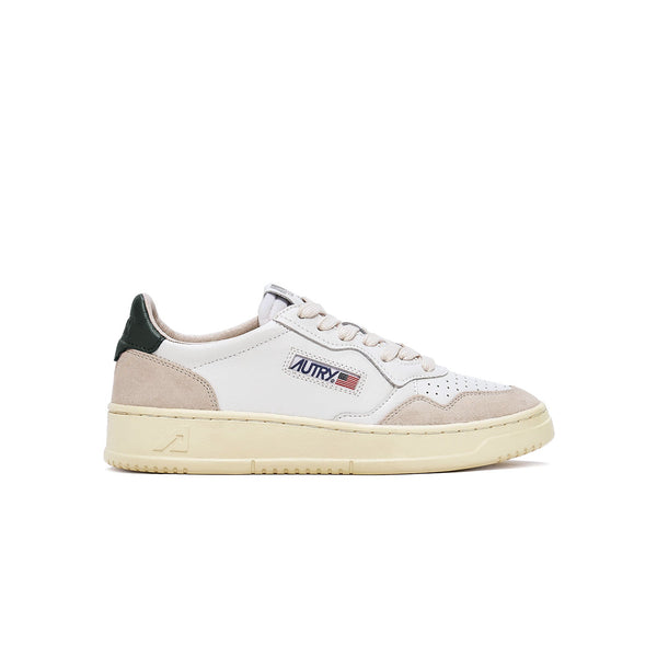 Sneakers AUTRY Medalist Low code LS28 - White and dark green leather suede