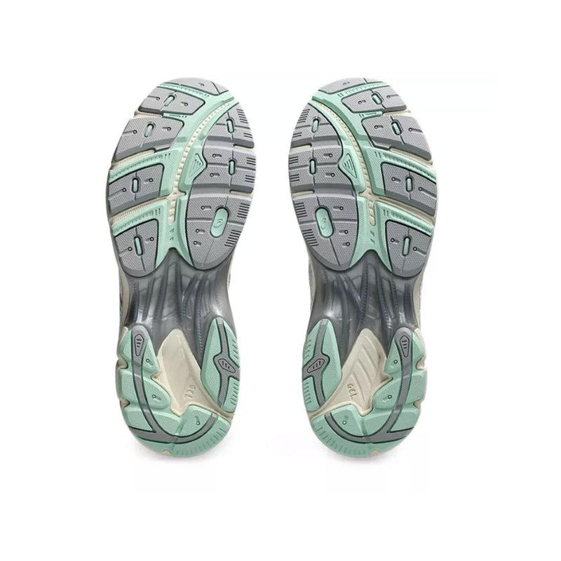 Asics GT-2160 outsole view with traction pattern in mint tint