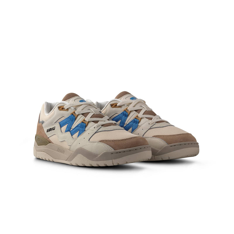 Karhu fusion XT Sneakers brunes et bleu pour hommes vue de trois quarts