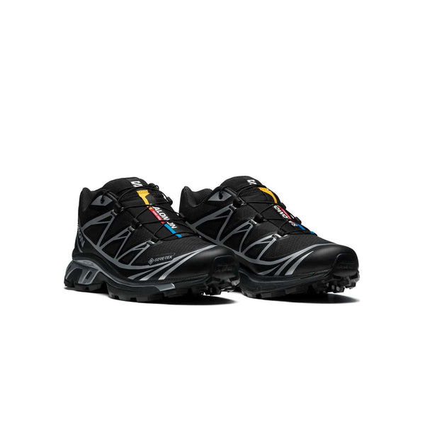 Salomon XT-6 GORE-TEX noire en vue 3/4, design trail moderne et robuste