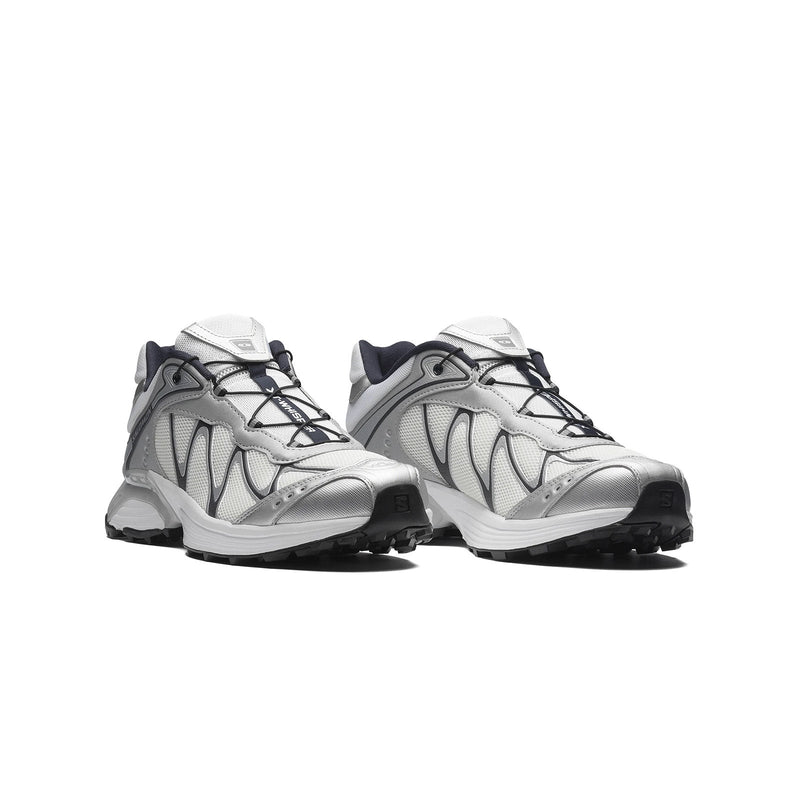 baskets salomon sneakers femmes XT Whisper grises vue de trois quarts