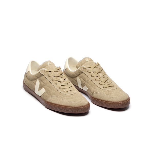 3/4 view of eco-friendly VEJA Panenka retro sneakers in taupe for women