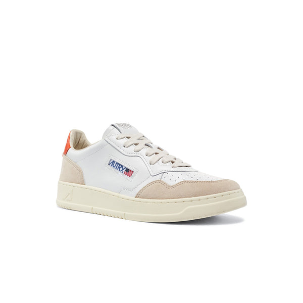 baskettes autry medalist low sneakers ls45 white orange suede