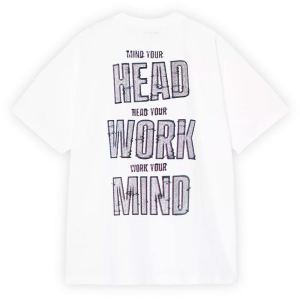 T-shirt carhartt blanc avec graphisme bug glitch écrit Head work mind vue de dos 