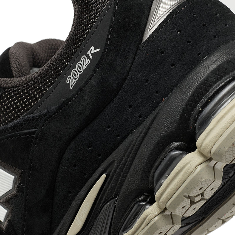 sneakers new balance noires vues de détails