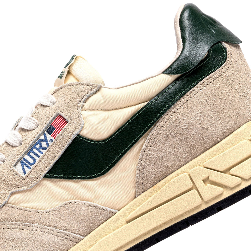 sneakers reelwind autry beige et verte vue de pres