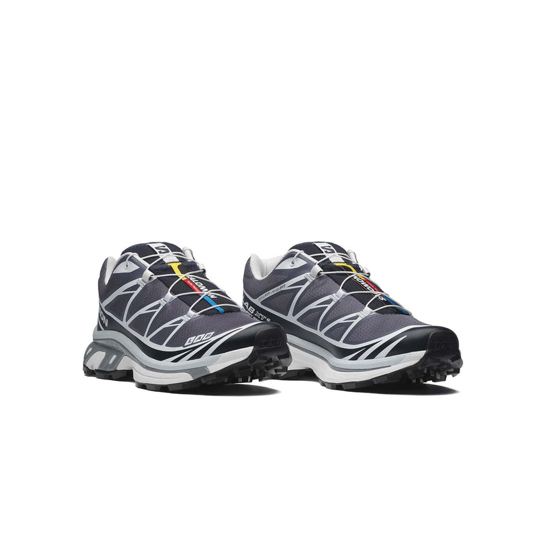 sneakers salomon XT-6 hommes et femmes grises vue de trois quarts