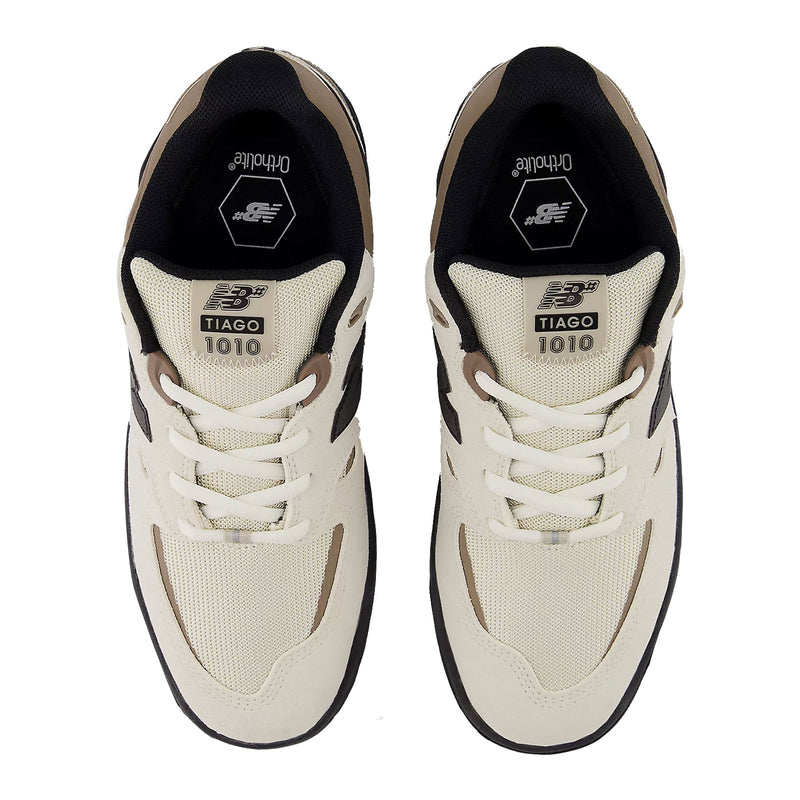 Chaussure de skate New Balance Numeric 1010 Beige logo noir semelle noir vue de haut