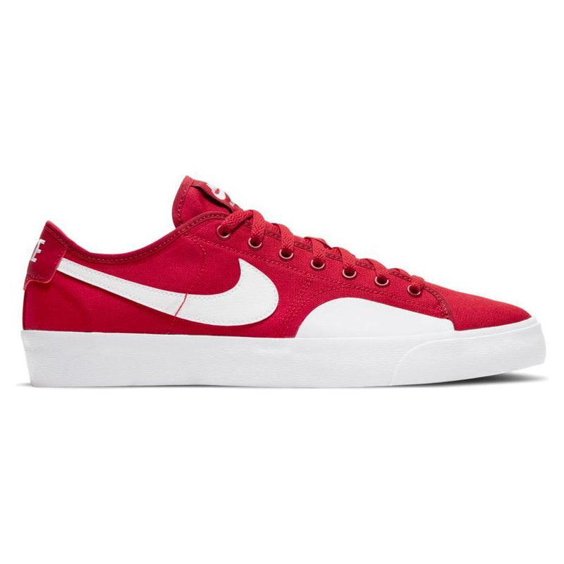 Sneakers - Nike SB - Nike SB Blazer Court // Gym Red/White-Gym Red-Gum Light Brown - Stoemp