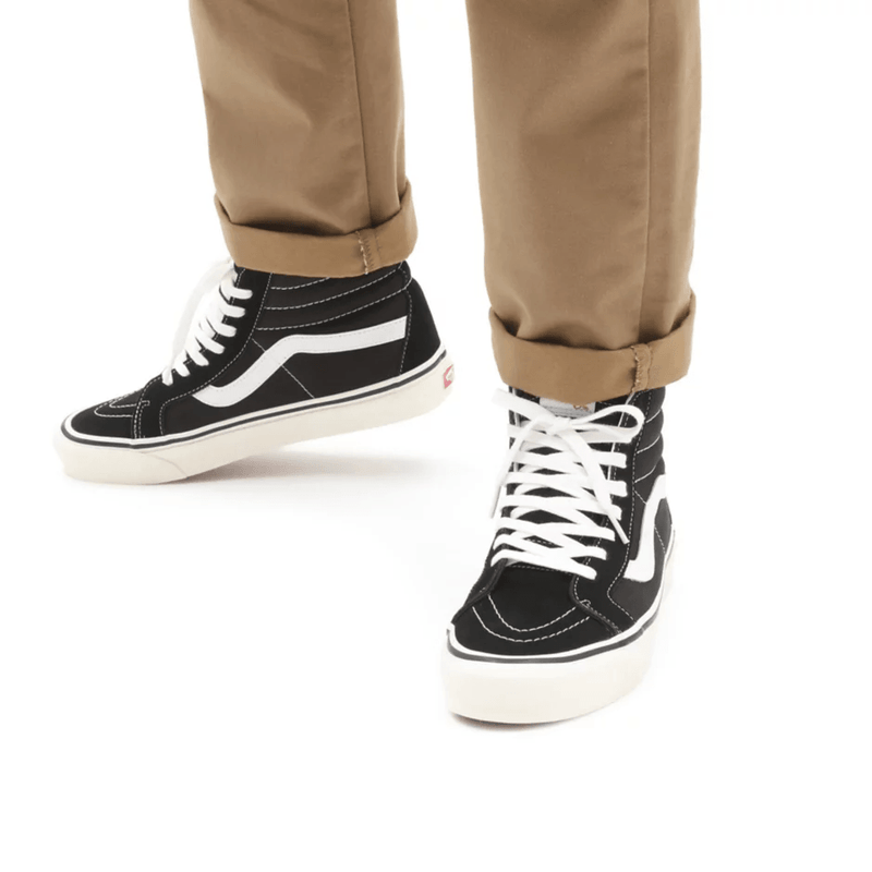 Sneakers - Vans - Sk8-Hi 38 DX // Anaheim Factory // Black/True White - Stoemp